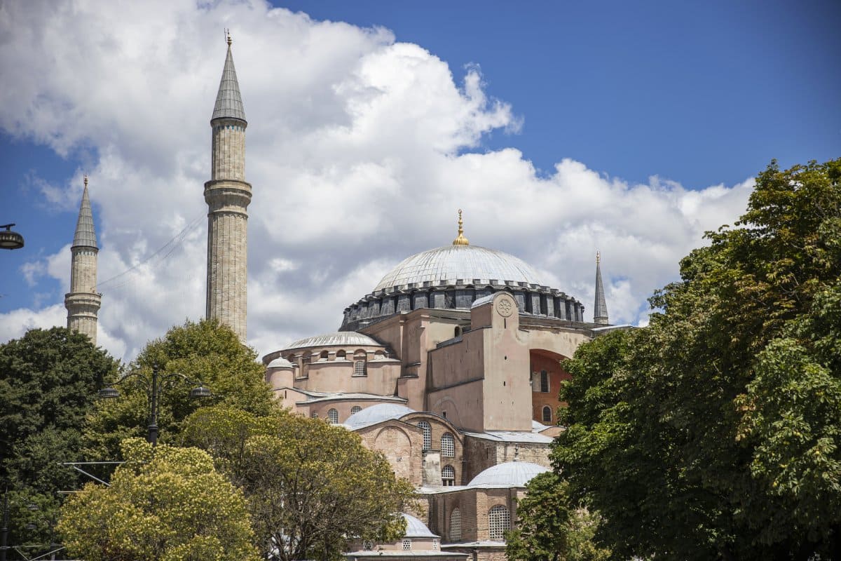 From Hagia Sophia to the Archaeological Museum: A Historical Walk